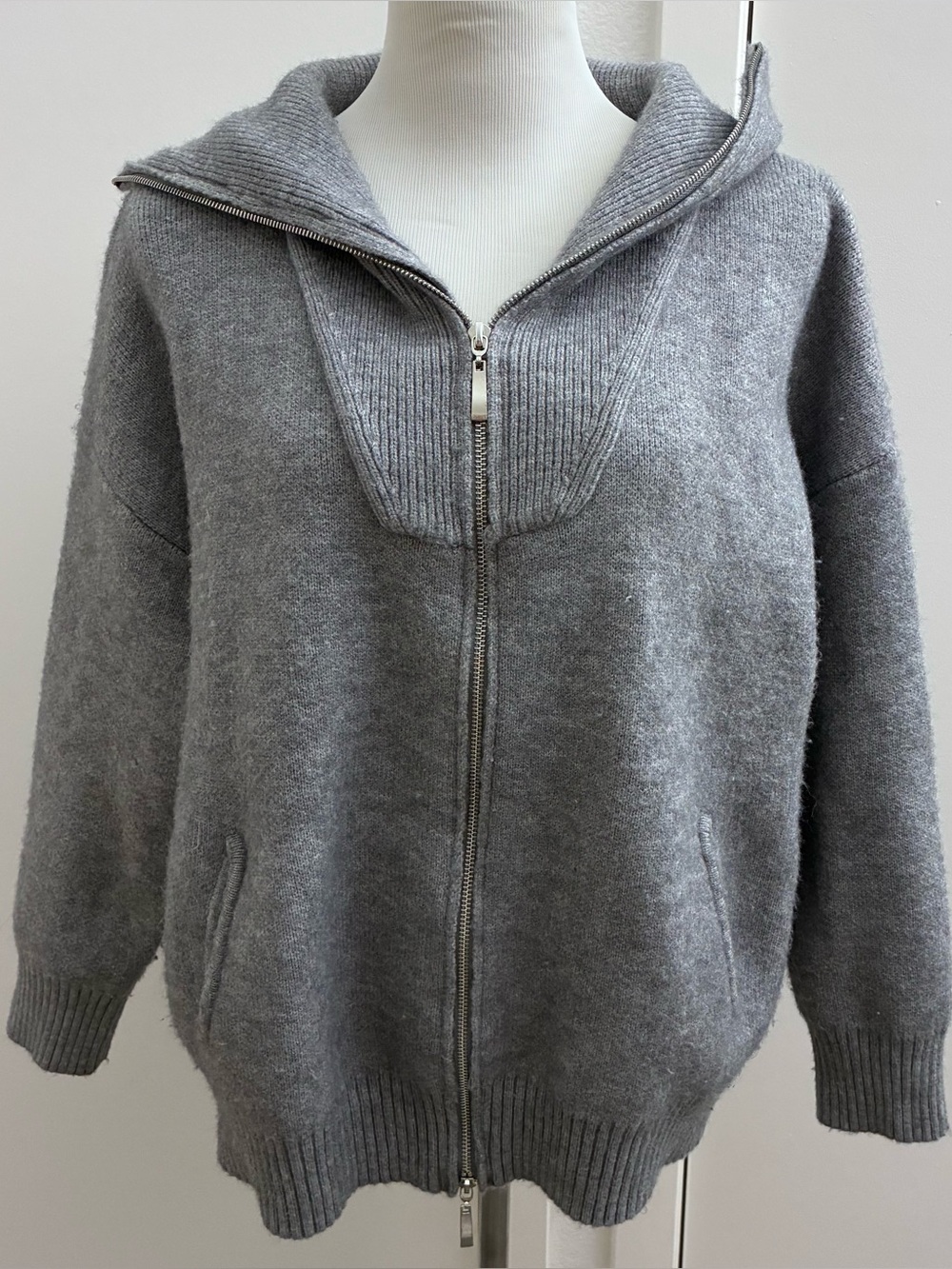 Commense Women’s Medium Gray Oversized Full Zip Up Sweater Jacket Cardigan Cozy